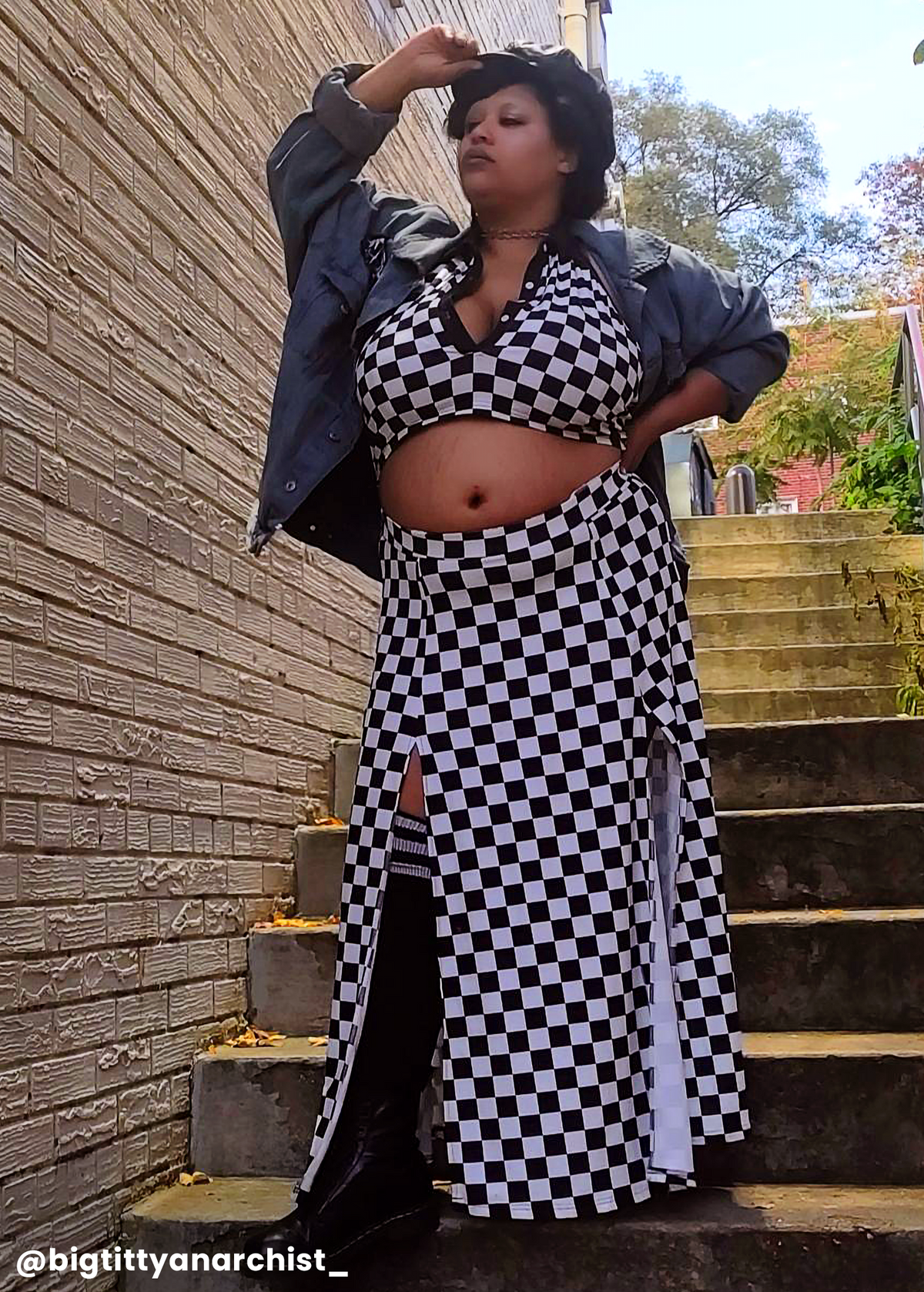 checkered m-slit maxi skirt